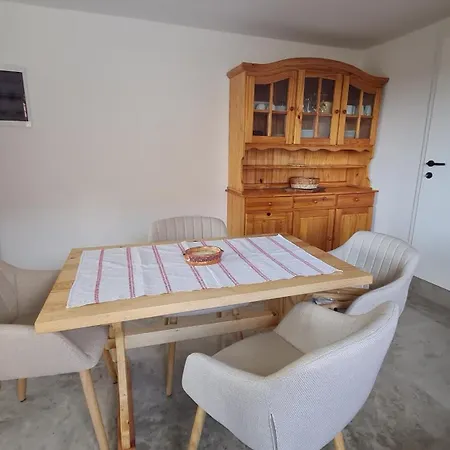 Holiday home Hisa Nad Vinogradom *